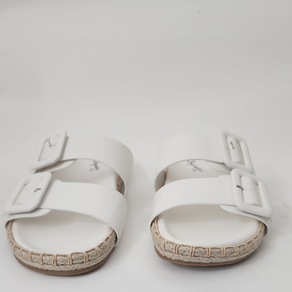 NWOT Seychelles White Big buckle Sandals Size 8.5 - Picture 3 of 8